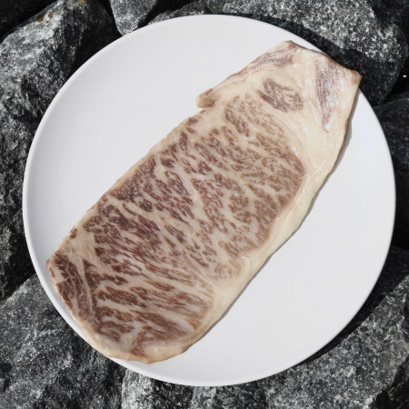 Нью-Йорк Вагю(Wagyu) A5 Kagoshima / 1 шт. 100 гр.