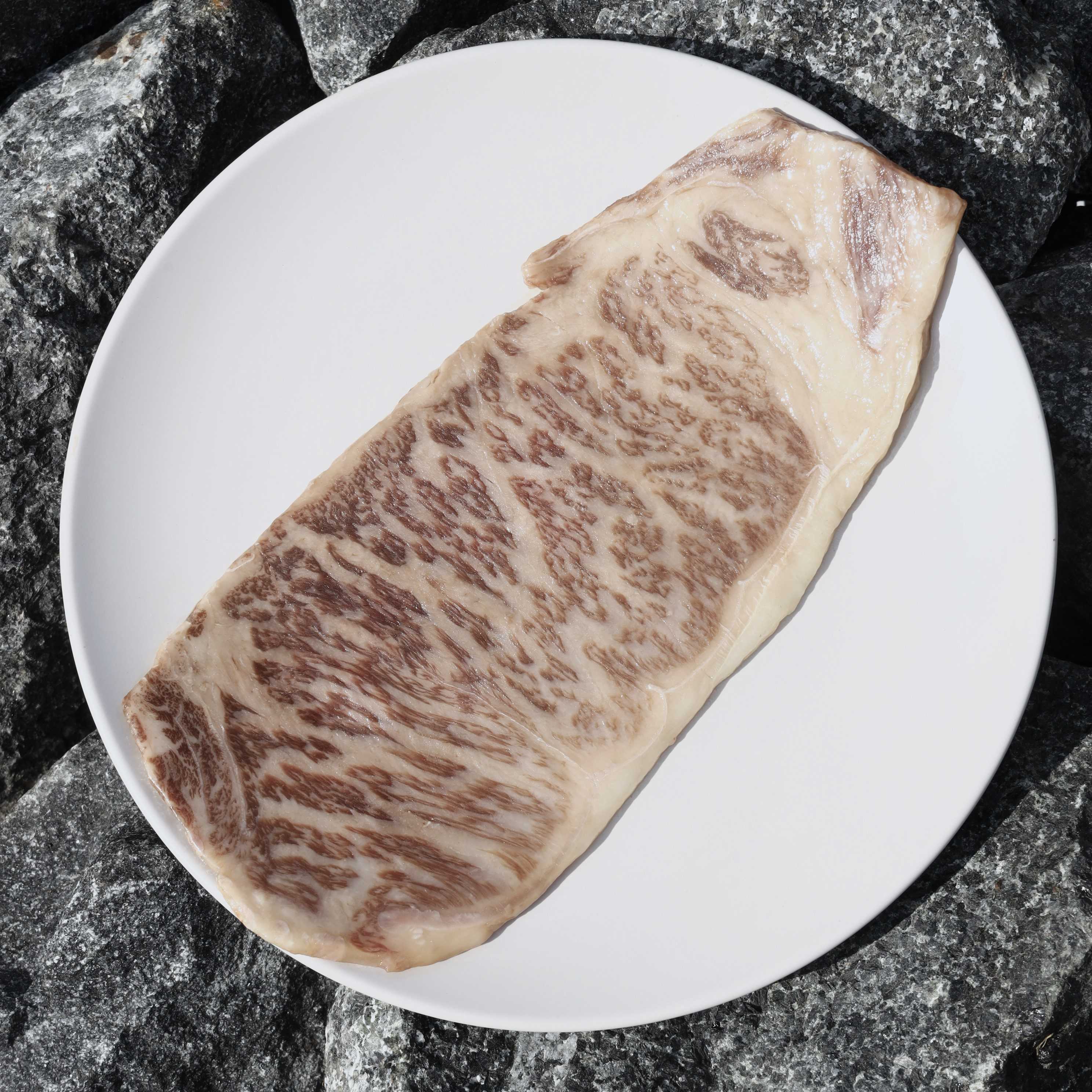 Нью-Йорк Вагю(Wagyu) A5 Kagoshima / 1 шт. 100 гр.