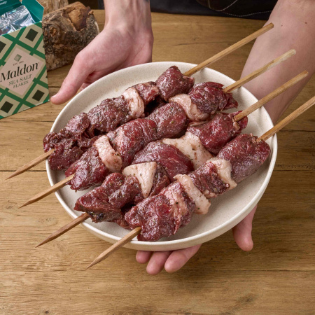 Шашлык из вырезки с курдюком на шпажках 900 гр.